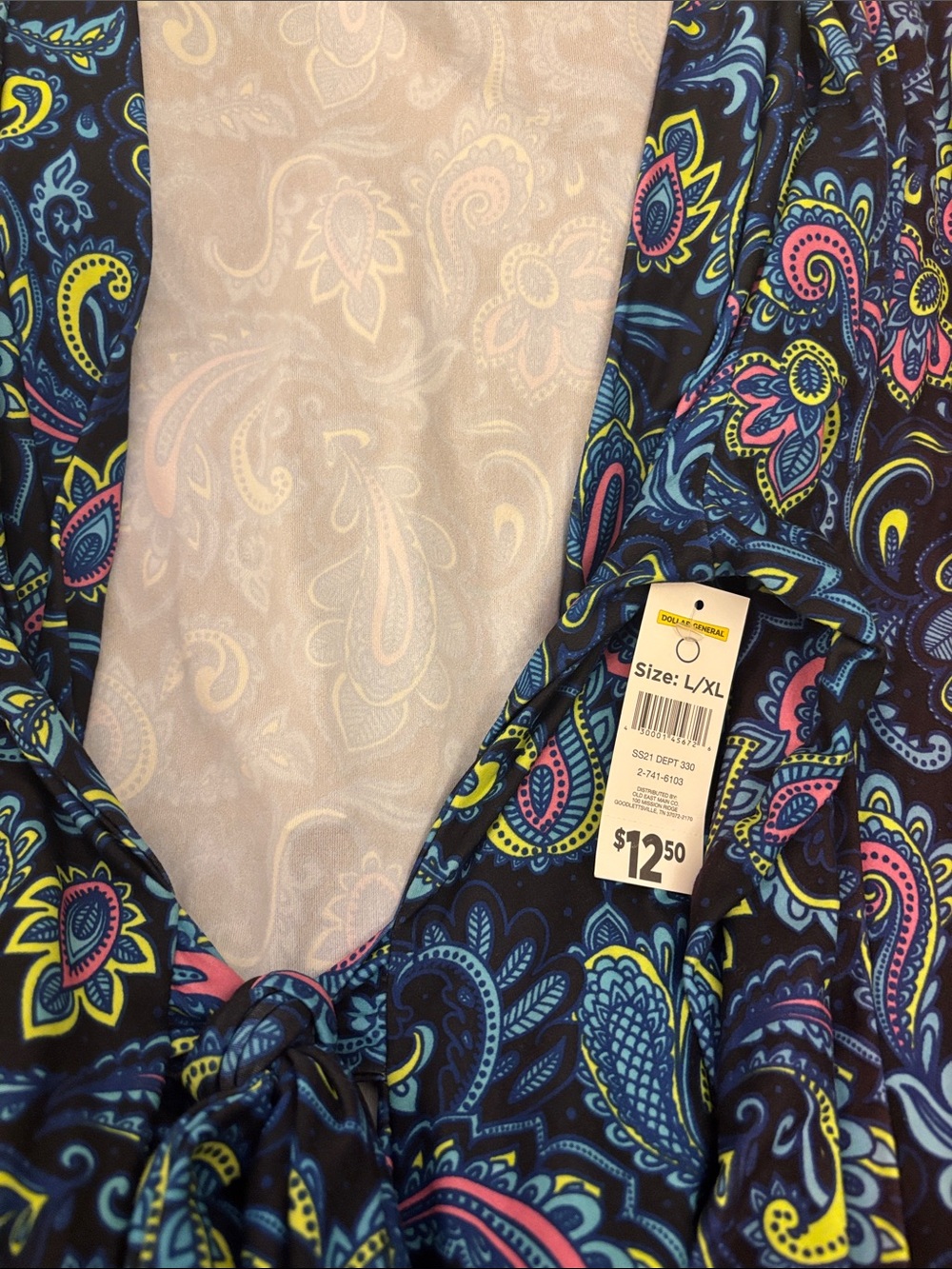 Bobbie Brooks Black Paisley Polyester Robe with Multicolor Print - Picture 3 of 3